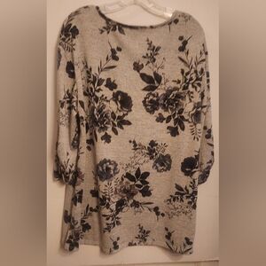 Lane Bryant Floral Print Women's Top - Gray/Black Boho